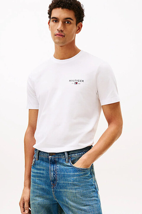Erkek Brand Love Küçük Logolu Pamuklu T-Shirt - Beyaz - Tommy Hilfiger
