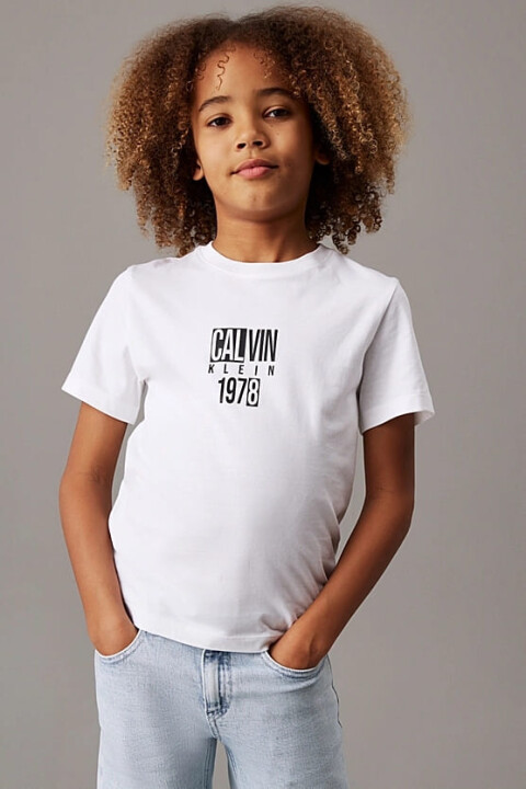 Erkek Çocuk Ck Good Level Regular T-Shirt - Beyaz - Calvin Klein