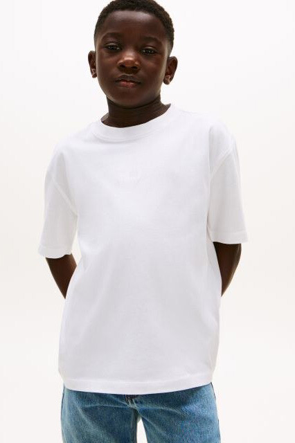 Erkek Çocuk Rahat Kesim Göğsü Tonal Nakışlı T-Shirt - Beyaz - Tommy Hilfiger