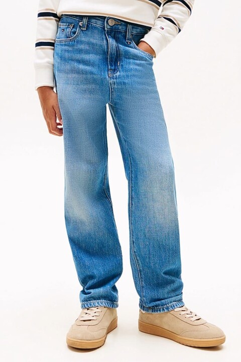 Erkek Çocuk Skater Kesim Eskitme Görünümlü Jean Pantolon - Mavi - Tommy Hilfiger