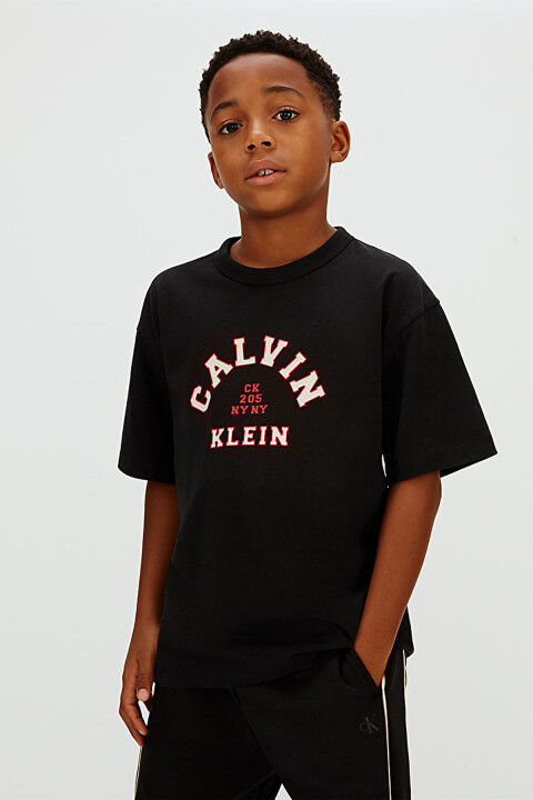 Erkek Çocuk Varsity Graphic T-Shirt - Siyah - Calvin Klein