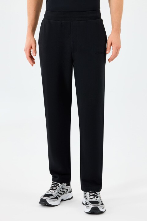 Erkek Essential Regular Kalıp Ayarlanabilir Belli Eşofman Altı - Siyah - Skechers