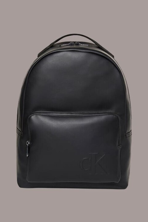 Erkek Kabartma Logolu Fermuarlı Sırt Çantası - Siyah - Calvin Klein