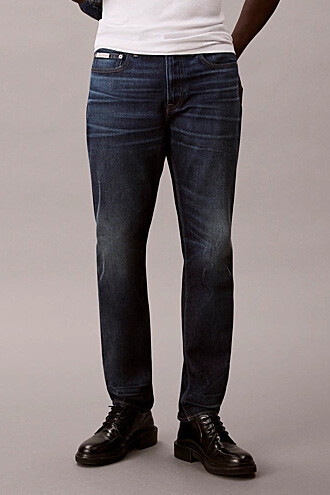 Erkek Slim Tapered Fit Termal Kumaşlı Jean Pantolon - Koyu Mavi - Calvin Klein
