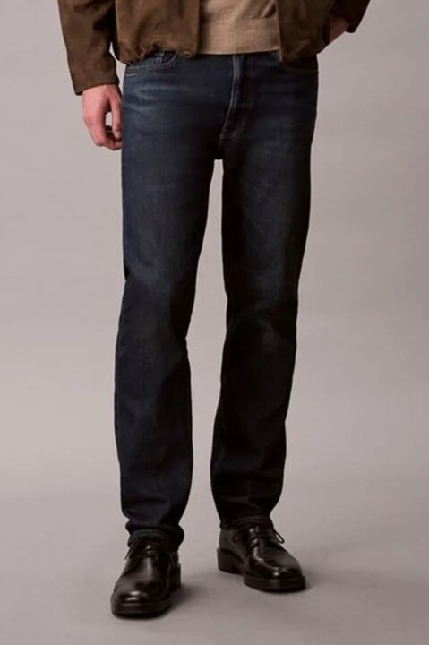 Erkek Standart Kalıp Düz Paça Jean Pantolon - Lacivert - Calvin Klein
