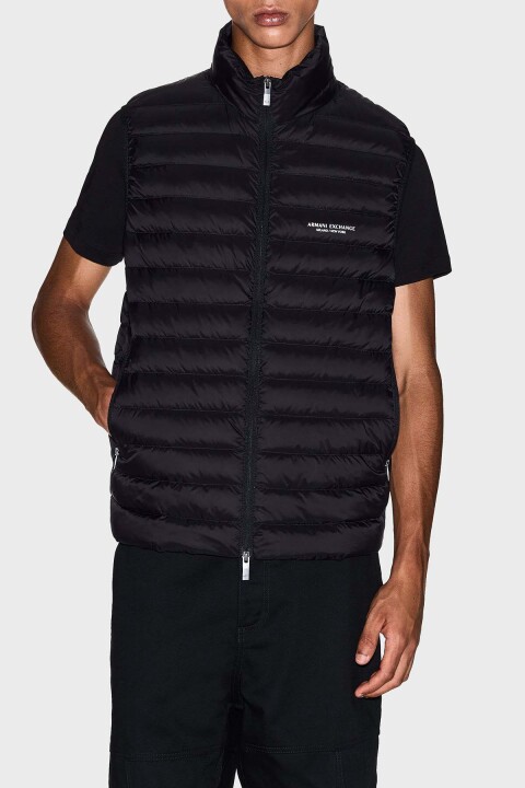 Erkek Tam Kalıp Yazı Logolu Şişme Yelek - Siyah - Armani Exchange