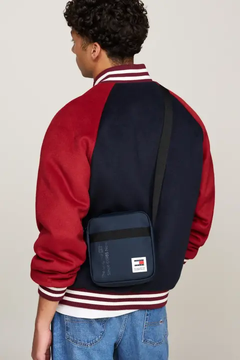 Erkek Tjm Daıly Postacı Çantası - Lacivert - Tommy Hilfiger