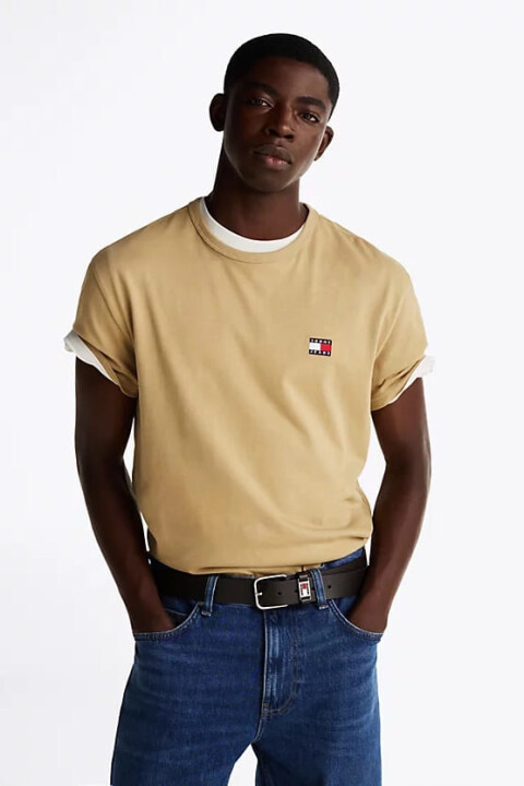 Erkek Tommy Badge Crew Yaka T-Shirt - Açık Kahverengi - Tommy Hilfiger