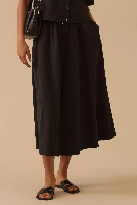 Kadın Cepli Midi Paraşüt Etek - Siyah - Seçil