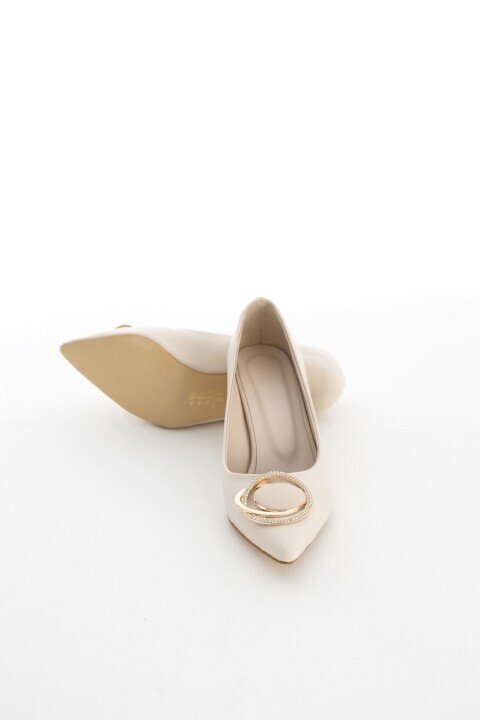 Kadın Halka Tokalı Sivri Burun Topuklu Ayakkabı - Krem - Pandora