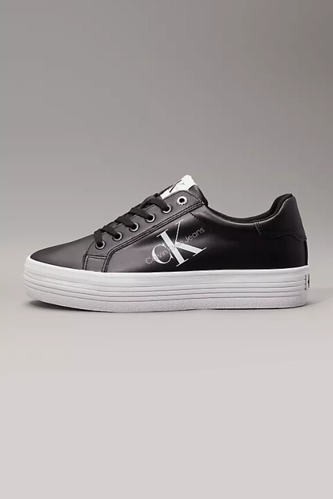 Kadın Logolu Deri Sneaker Ayakkabı - Siyah Beyaz - Calvin Klein