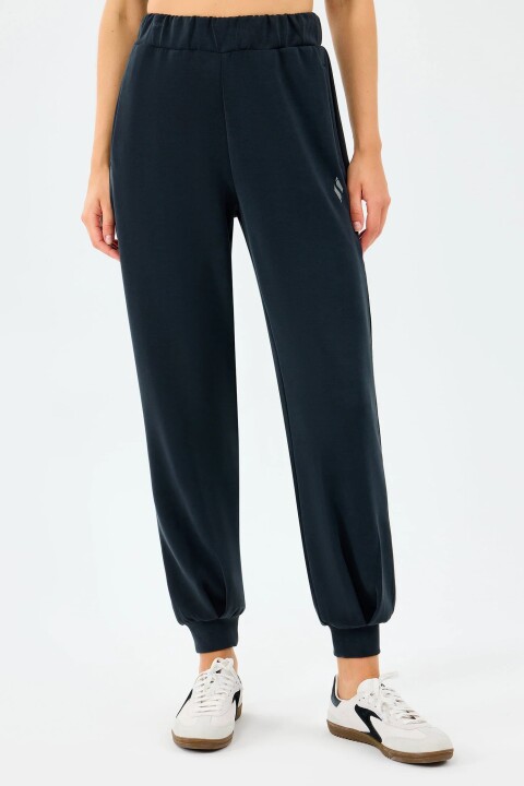 Kadın Lounge Jogger Rahat Kalıp Modal Karışımlı Eşofman Altı - Siyah - Skechers