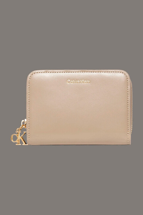 Kadın Medium Flap Hakiki Deri Fermuarlı Cüzdan - Bej - Calvin Klein