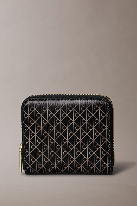 Kadın Monogram Desenli Kare Fermuarlı Cüzdan - Siyah - Calvin Klein