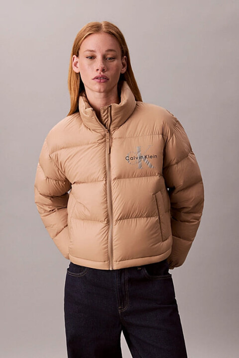 Kadın Regular Fit Grafik Baskılı Dik Yaka Şişme Mont - Bej - Calvin Klein