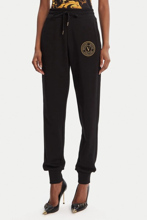 Kadın Regular Fit Nakışlı V Amblemli Paçası Lastikli Eşofman Altı - Siyah/Altın Sarısı - Versace