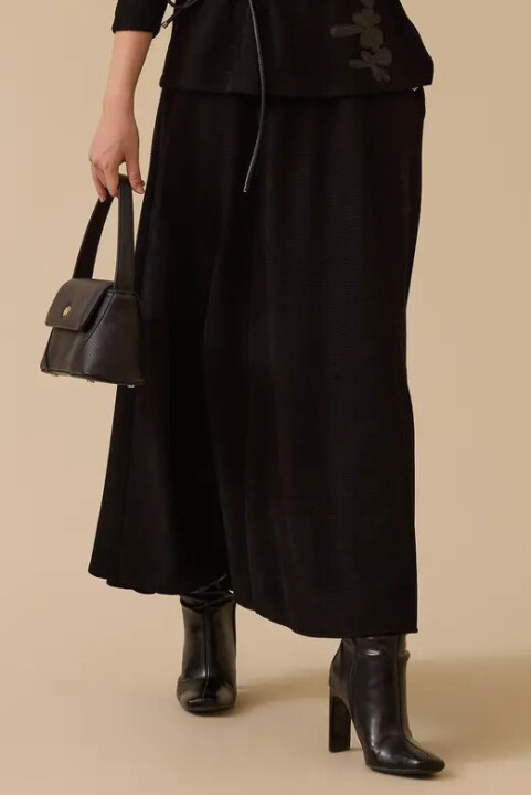Kadın Tam Boy Kloş Etek - Siyah - Seçil